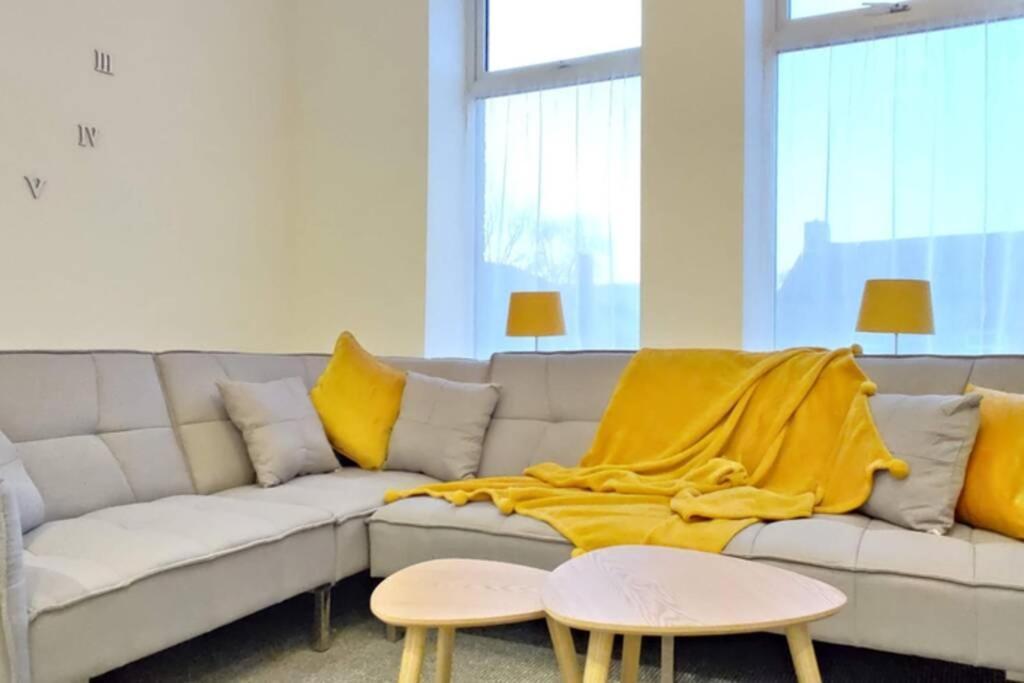 Brand New Designer In - Newsham Park L6 Apartment Liverpool